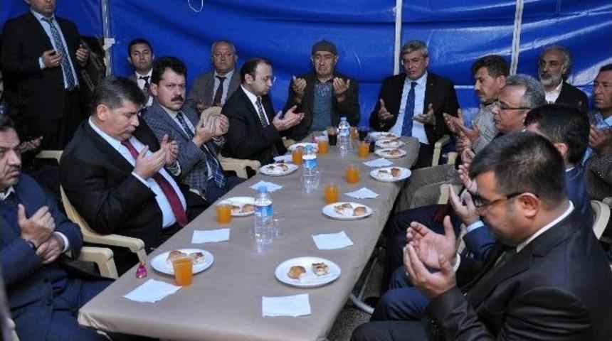 Adalet Bakan İpek&rsquo;ten Şehit Ailesine Taziye Ziyareti