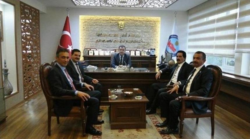 Ak Partili Belediye Başkanlarından Kaymakam Eldivan’a Ziyaret