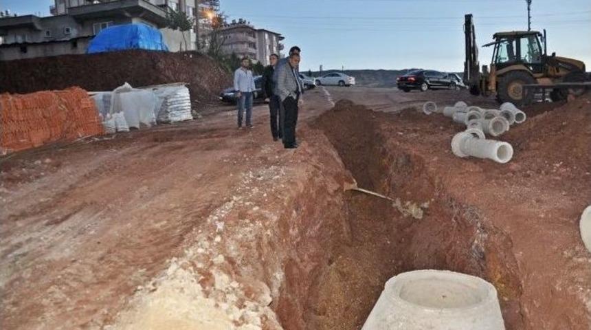 Başkan &Ouml;zdemir, Kanalizasyon &Ccedil;alışmalarını Yerinde İnceledi