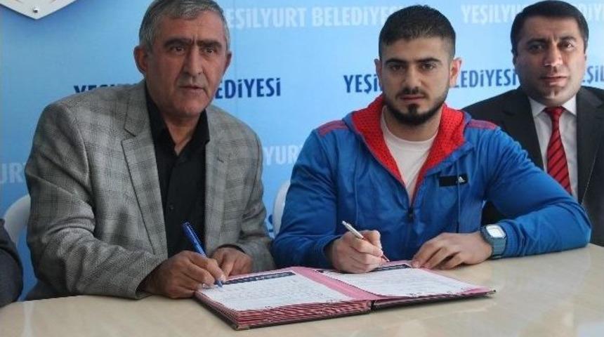 D&uuml;nya Şampiyonasına Yeşilyurtspor B&uuml;nyesinde Hazırlanacak