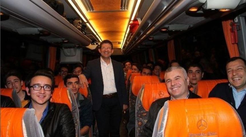 Merkezefendi&rsquo;den Bin 600 &Ouml;ğrenci İstanbul&rsquo;a Gitti
