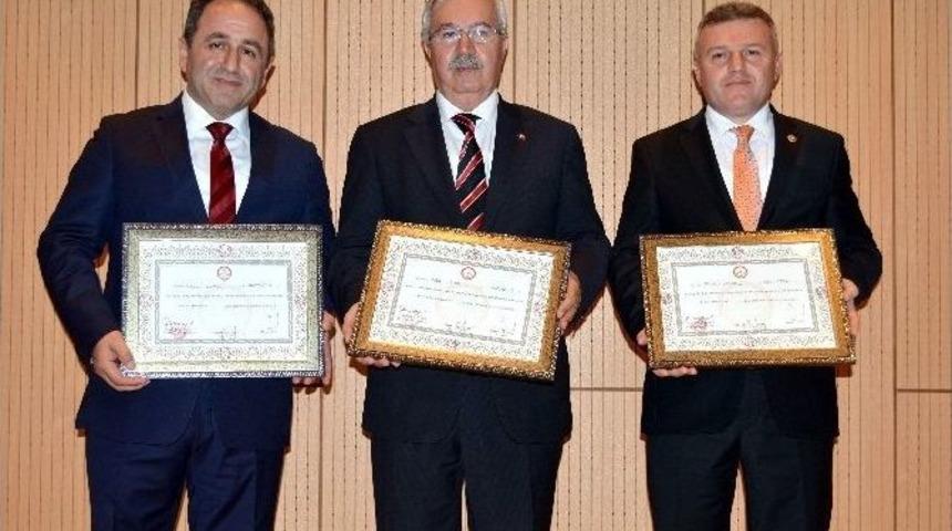 Ak Parti Kastamonu Milletvekilleri Mazbatalarını Aldı