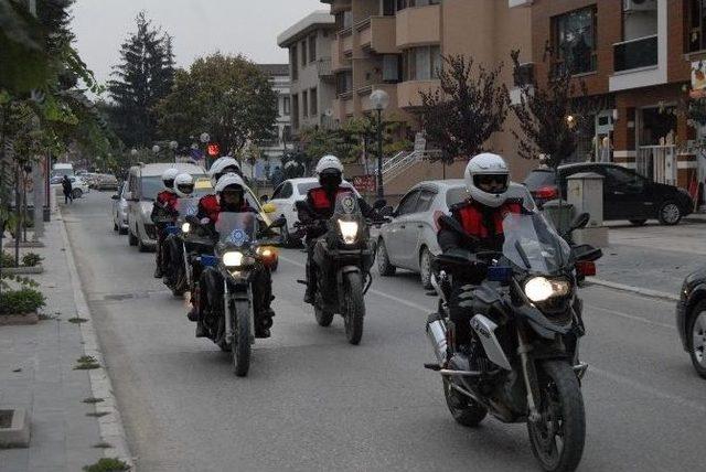 Dosta Güven Suçluya Korku Salıyorlar