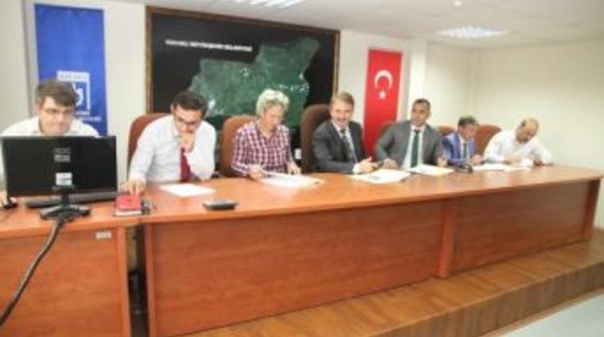 Kocaeli B&uuml;y&uuml;kşehir Cami &Ccedil;evresi İhalesi Yaptı