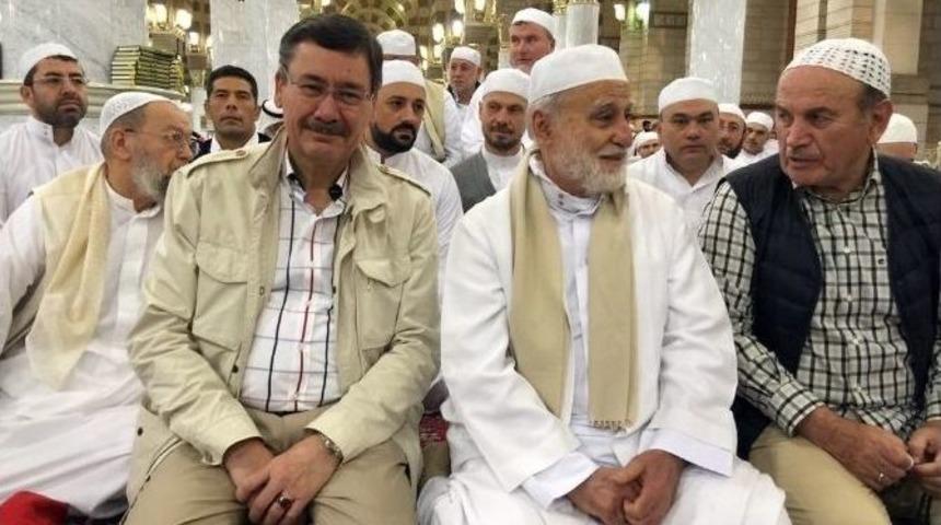 Ankara Ve İstanbul B&uuml;y&uuml;kşehir Belediye Başkanlarından Medine&rsquo;ye Ş&uuml;k&uuml;r Ziyareti