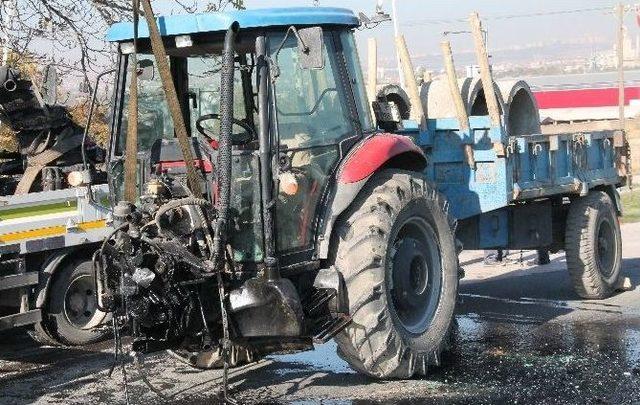 Elazığ’da Beton Mikseri Traktörü İkiye Böldü