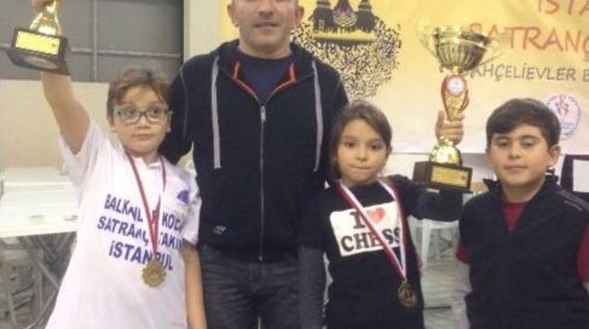 Satran&ccedil;ta Maltepe&rsquo;nin Gururu Oldular