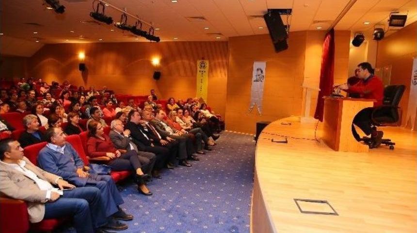 Enver Aysever&rsquo;e Buca&rsquo;da Yoğun İlgi