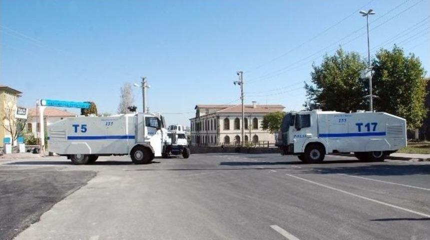 Polis Diyarbakır&rsquo;da Ydg-h&rsquo;ye G&ouml;z A&ccedil;tırmıyor