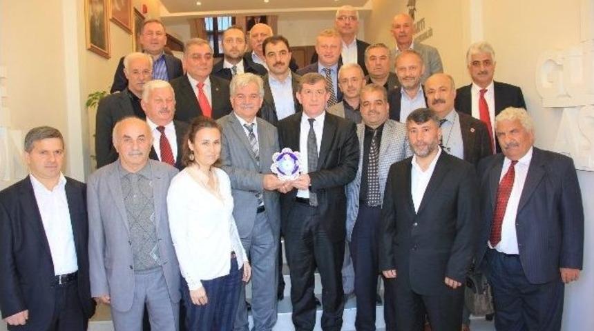 Ak Parti Trabzon İl Başkanı Revi&rsquo;yi Duygulandıran Ziyaret