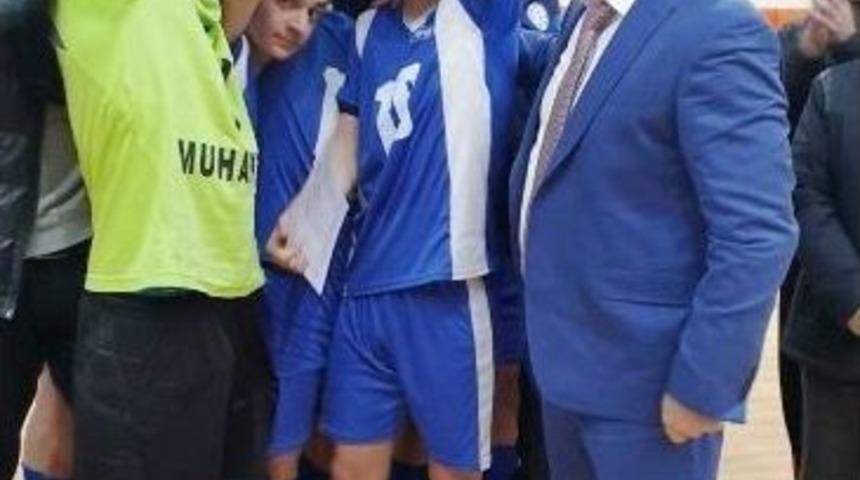 Rize’de Salon Futbolunda Şampiyonlar Belli Oldu