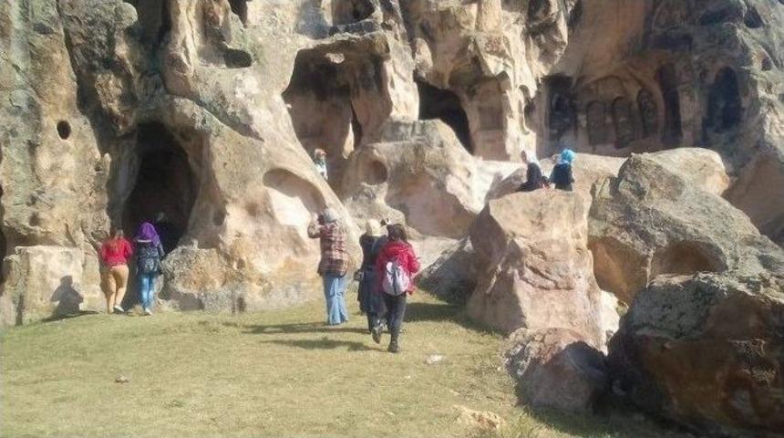 &ldquo;kadın G&ouml;z&uuml;yle Afyonkarahisar&rdquo; Projesi İhsaniye-d&ouml;ğer Etabı İle Devam Etti