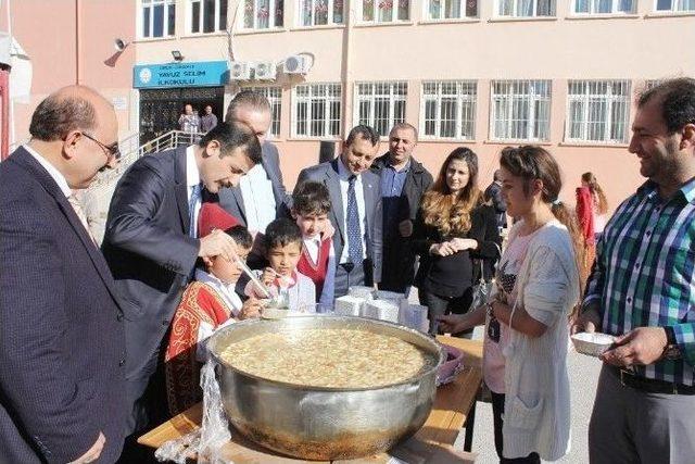 Sungurlu Yavuz Selim İlkokulu’nda Aşure Etkinliği