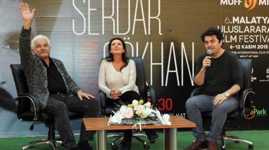 &Uuml;nl&uuml; Sinema Oyuncuları Hayranlarıyla Buluştu