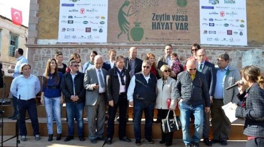 Ayvalık Hasat G&uuml;nlerinde Sembolik Hasat