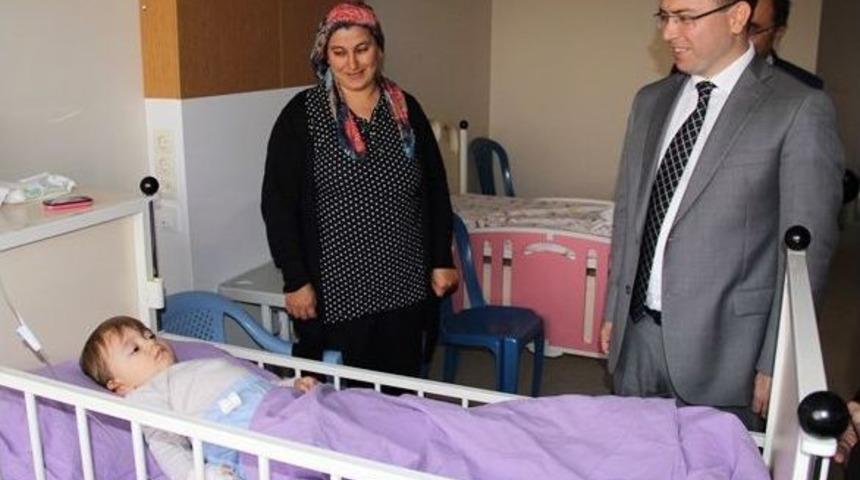 Kaymakam Zadeleroğlu, Hastaneyi Ziyaret Etti