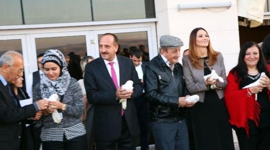 G&ouml;lbaşı&rsquo;ndan D&uuml;nyaya &rsquo;sevgi Ve Kardeşlik&rsquo; &Ccedil;ağrısı