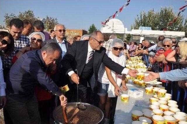 6. Geleneksel Konyaaltı Aşure Günü Gerçekleştirildi