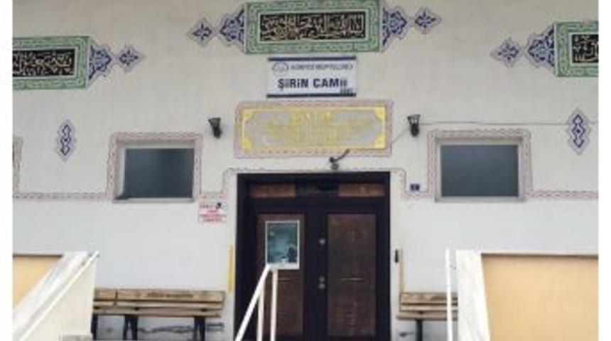 Camiye Giren Hırsız Yardım Paralarını &Ccedil;aldı