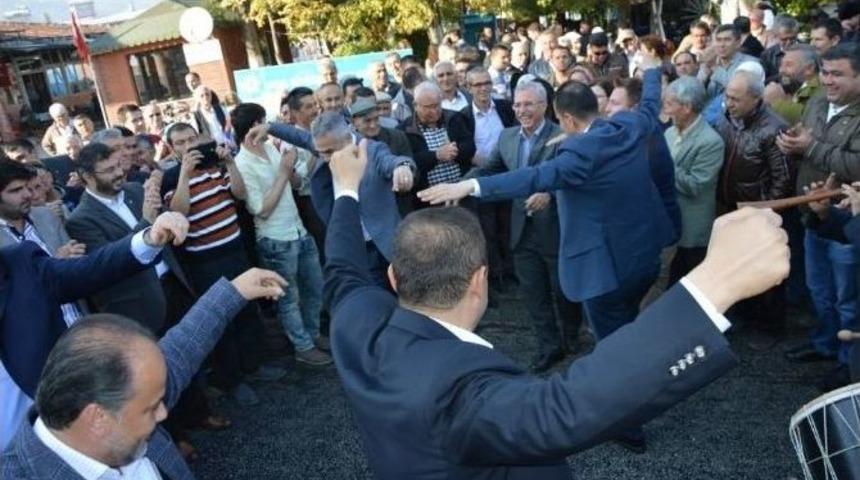 Ak Partiden Zeybekli Teşekk&uuml;r