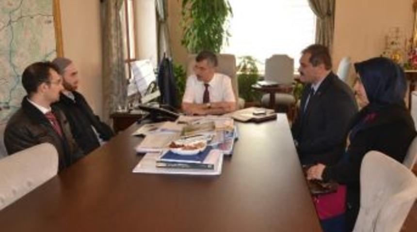 Uluslararası G&ouml;&ccedil;menler G&uuml;n&uuml;&rsquo;nde Vali Bektaş&rsquo;a Ziyaret