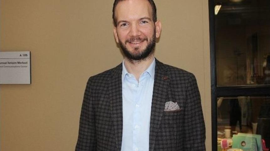 İş D&uuml;nyasının &Ouml;nemli İsimleri &Uuml;niversitelilerle Buluştu