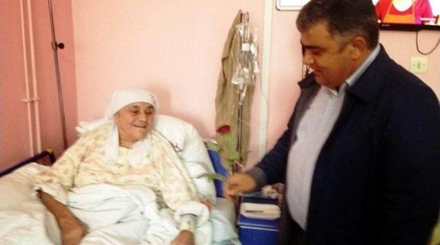 Başkan &Ouml;zg&uuml;ven&rsquo;den Hastalara Ziyaret
