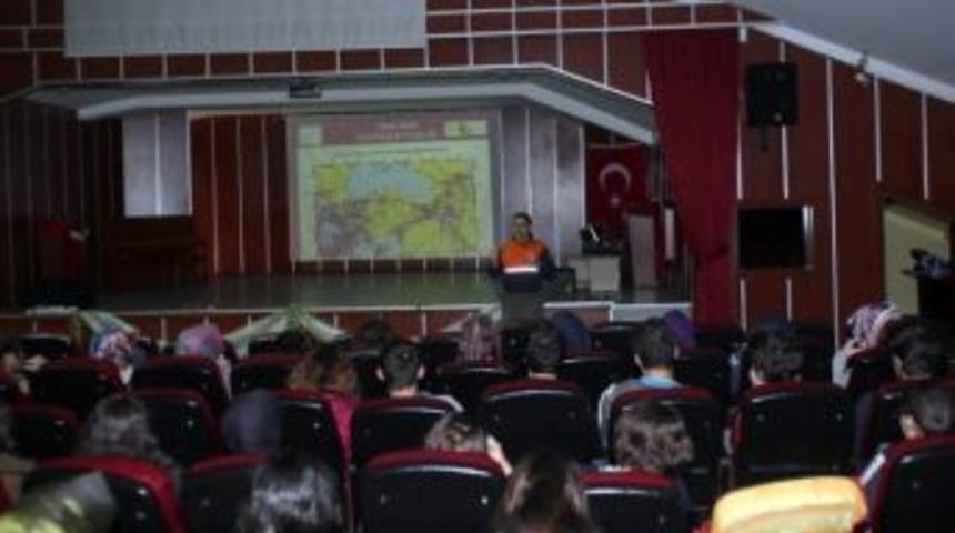 G&uuml;ng&ouml;ren&rsquo;de Temel Afet Bilinci Eğitimleri Başladı