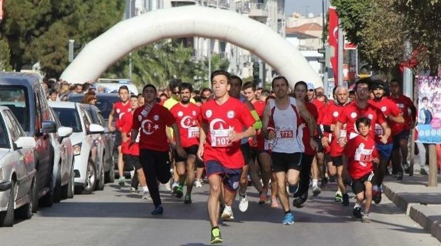 Gaziemir Ata&rsquo;sı İ&ccedil;in Koştu