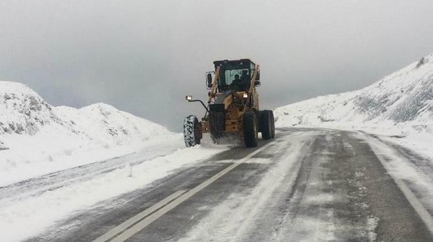 Van&rsquo;da Kar Yağışı