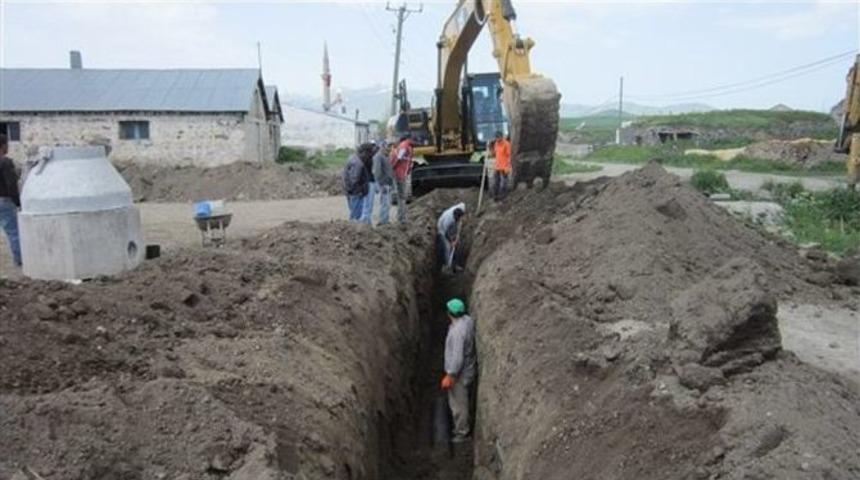 Selim&rsquo;in K&ouml;ylerinde Kanalizasyon &Ccedil;alışmaları Devam Ediyor