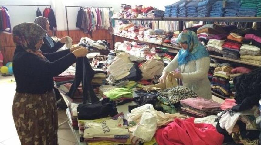 İhtiya&ccedil; Sahipleri İ&ccedil;in &lsquo;giyim Market&rsquo;