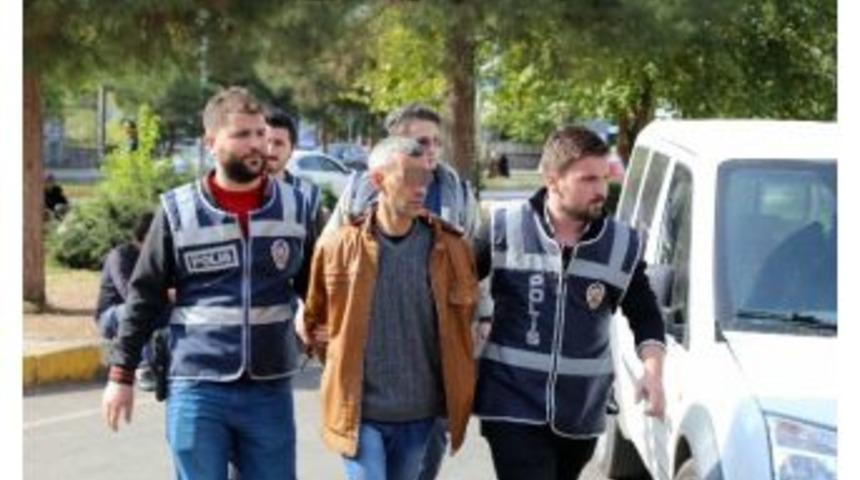 Diyarbakır Sapığı Adliyeye &Ccedil;ıkarıldı