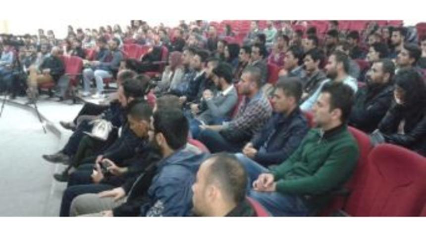 Yy&uuml;&rsquo;de &ldquo;k&uuml;rt Tiyatrosunun Tarihi&rdquo; Konulu Konferans D&uuml;zenlendi