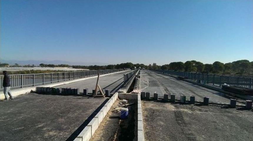 Dsi Aksu &Ccedil;ayında K&ouml;pr&uuml;leri Tamamladı