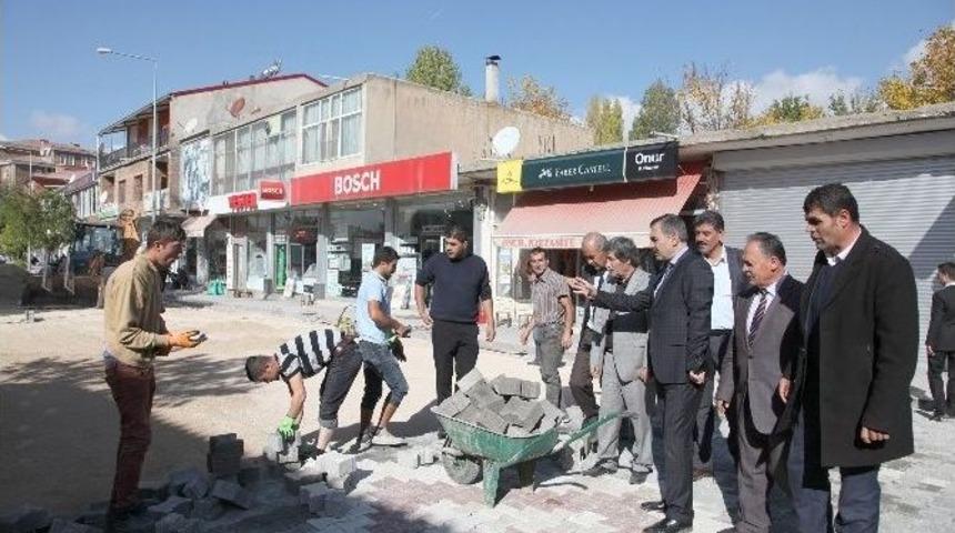 Ahlat Belediyesi &Ccedil;alışmalarını Aralıksız S&uuml;rd&uuml;r&uuml;yor