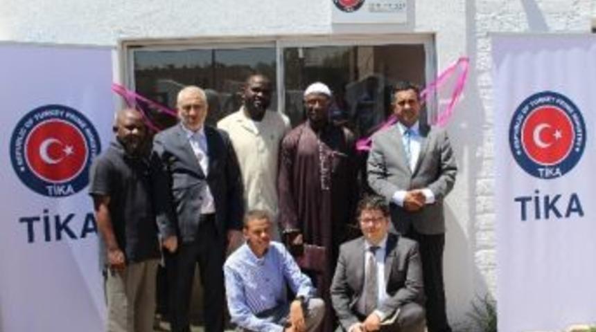 Tika&rsquo;dan Namibya M&uuml;sl&uuml;manlarının İlk İbadethanesi &rsquo;ne Tadilat Ve Donanım Desteği