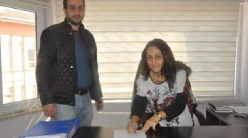 Balabancık Mahallesi Sentetik Y&uuml;zeyli &Ccedil;im Halı Saha Protokol&uuml; İmzalandı