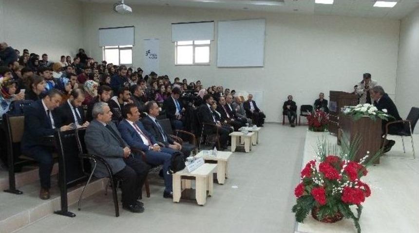 Araştırmacı-yazar Sadık Albayrak Om&uuml;&rsquo;de