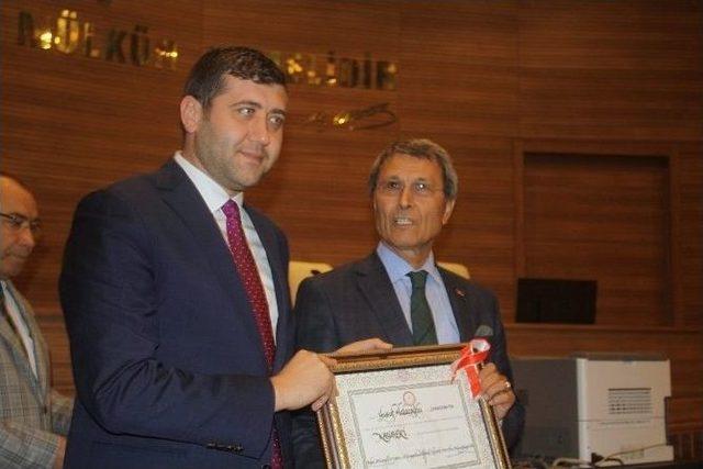 Mazbatasını Alan Mhp Kayseri Milletvekili Prof. Dr. Yusuf Halaçoğlu: