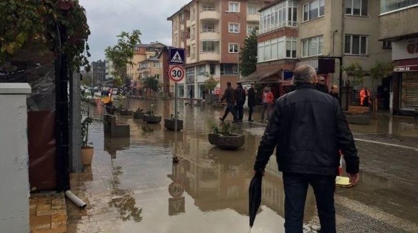&Ccedil;aycuma&rsquo;da İşyerlerini Su Bastı