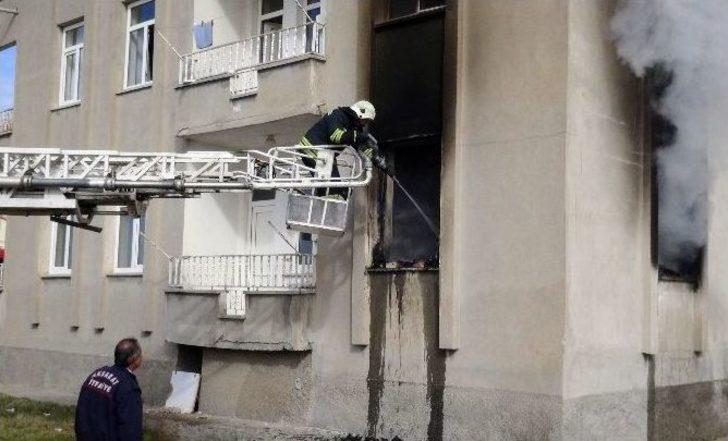 Aksaray’da Çıkan Yangında Can Pazarı G4