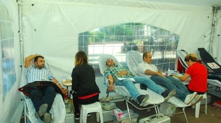 Manavgat&rsquo;tan 1 Ayda Bin &Uuml;nite Kan