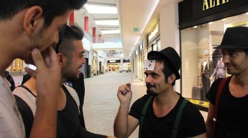 Forum Gaziantep’te ’siyah Giyen Adamlar’ Şoku