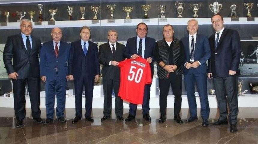 İstanbul İl Emniyet M&uuml;d&uuml;r&uuml; Mustafa &Ccedil;alışkan, Tff&rsquo;yi Ziyaret Etti