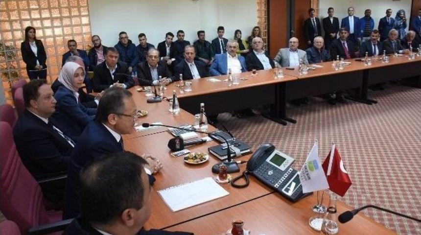 Ak Parti Milletvekilleri B&uuml;y&uuml;kşehir&rsquo;de