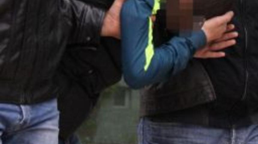 16 Yaşındaki &Ccedil;ocuk Uyuşturucu Ticaretinden Tutuklandı