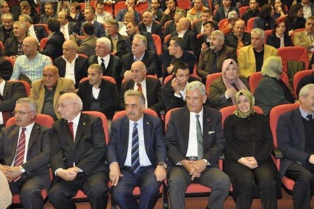 Ak Parti İstanbul Milletvekilleri Mazbatalarını Aldı