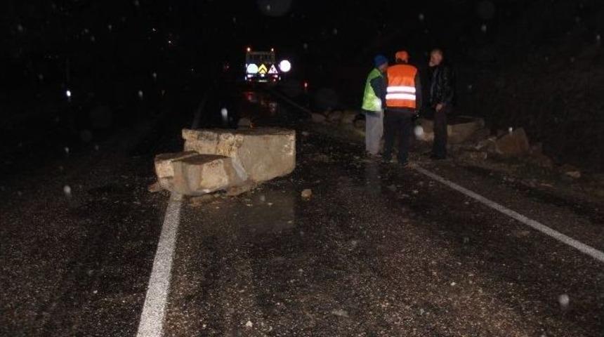 Karab&uuml;k&rsquo;te Heyelan