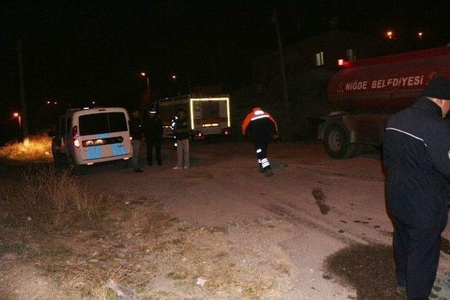 Niğde’de Boş Evin Damı Çöktü 1